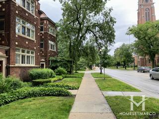 827 Ridge building in Evanston, IL