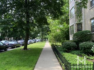 817 Judson building in Evanston, IL