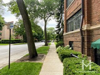 231 Main building in Evanston, IL