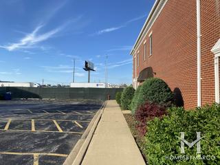 7800 W. 89th building in Hickory Hills, IL