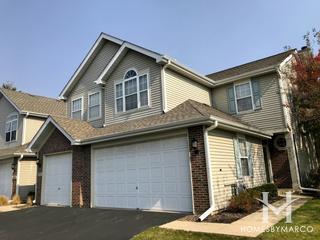 Country Homes of Oakhurst subdivision in Aurora, IL