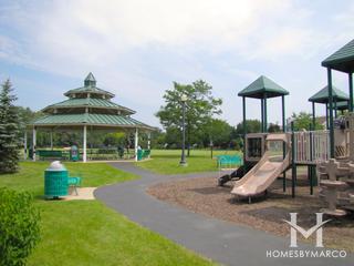 Longmeadow Estates subdivision in Mundelein, IL