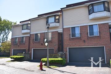 Carlyle Court subdivision in Skokie, IL