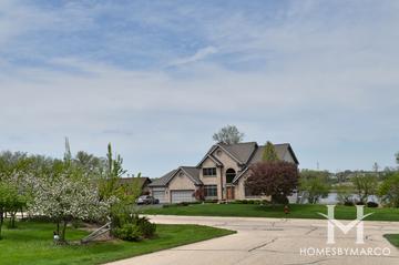 Apple Ridge Estates subdivision in Wauconda, IL