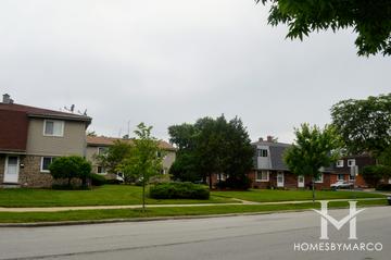 Glen Ellyn Court subdivision in Glen Ellyn, IL