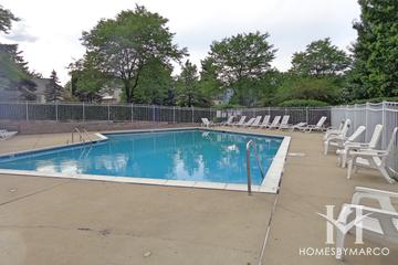 Highlands of Fairway Ridge subdivision in Gurnee, IL