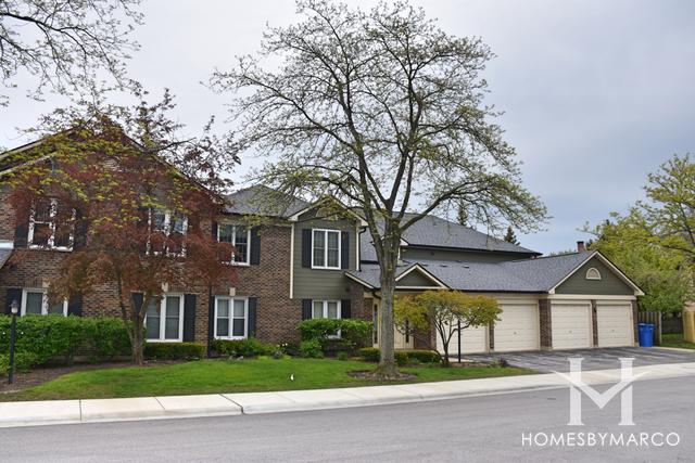 Woodland Townhomes subdivision in Des Plaines, IL