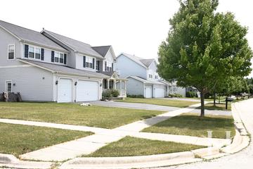 Walk up at the Park subdivision in Crystal Lake, IL
