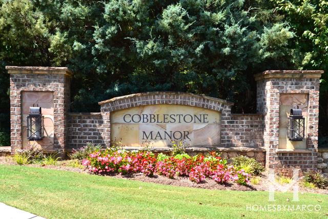 Photos of Cobblestone Manor subdivision in Huntersville, NC
