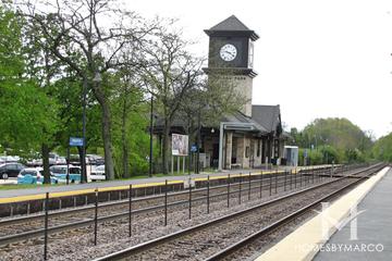 Highland Park station in Highland Park, IL