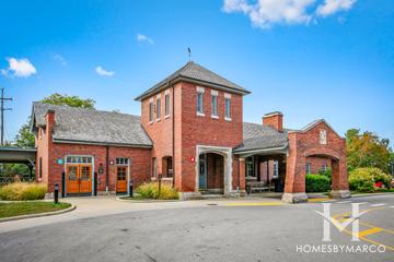 Lake Bluff station in Lake Bluff, IL