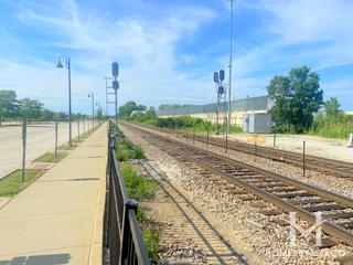 Glen of North Glenview station in Glenview, IL
