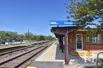 Photos of the Cumberland Metra station in Des Plaines, IL