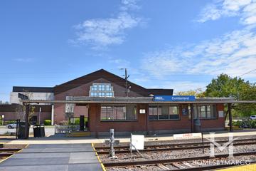 Cumberland station in Des Plaines, IL