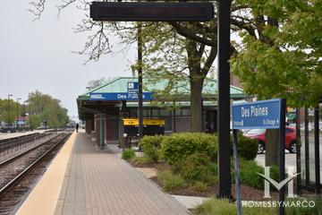 Des Plaines station in Des Plaines, IL