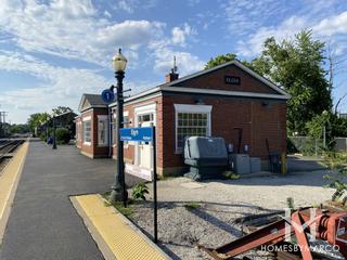 Photos of the Elgin Metra station in Elgin, IL