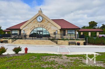 Photos of the Oak Forest Metra station in Oak Forest, IL
