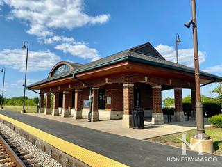 Photos of the New Lenox Laraway Road Metra station in New Lenox, IL
